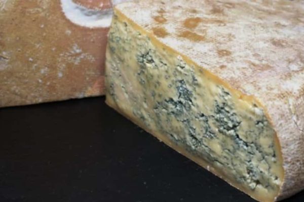 Le bleu de Gex ou bleu de Septmoncel, fromage du Haut-Jura