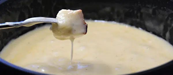 Comment réussir la fondue savoyarde traditionnelle ?